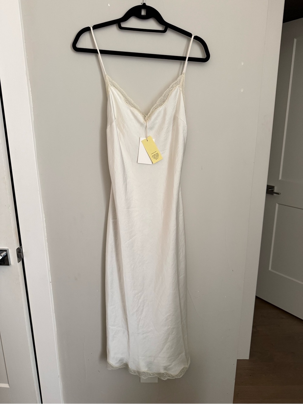 Wilfred Cream Dress with Lace Accents NWT M